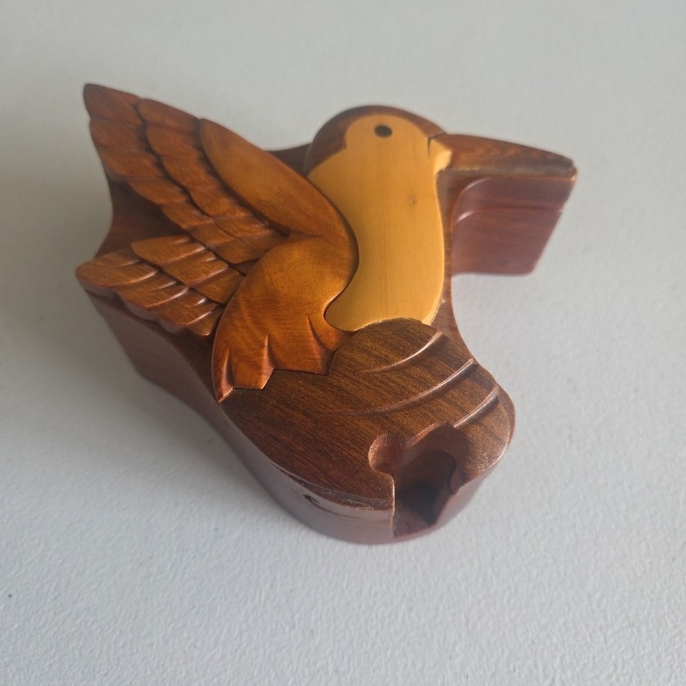 Hand Crafted Toy Wood Puzzle Artisan Figural Bird HUMMINGBIRD Puzzle Box As Is